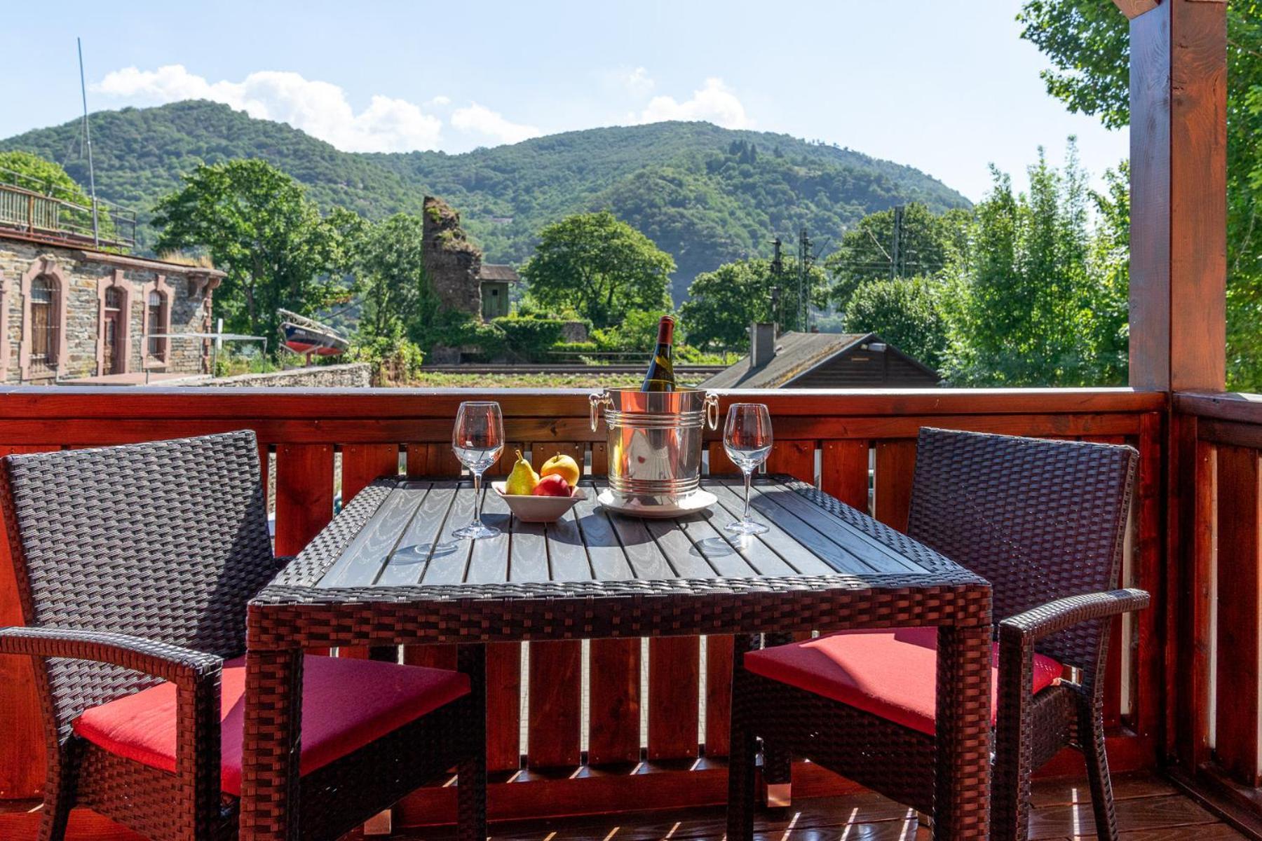 Ferienwohnungen Engelmannstift Bacharach Exterior foto